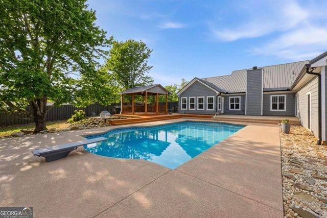 5 Gibson Road, Newnan, GA 30263