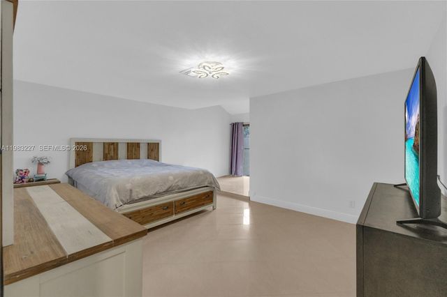 2905 Begonia Way, Cooper City, FL 33026