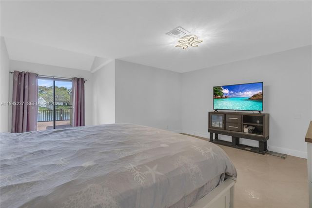 2905 Begonia Way, Cooper City, FL 33026