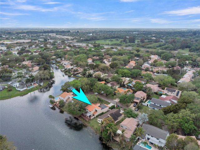 2905 Begonia Way, Cooper City, FL 33026