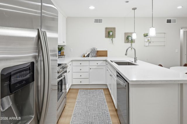 4704 E PARADISE VILLAGE Parkway N 228, Phoenix, AZ 85032