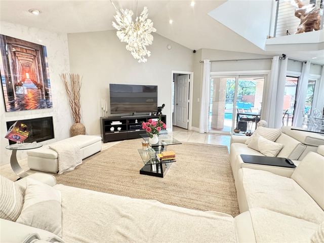 8214 ROLLA COURT, Orlando, FL 32836