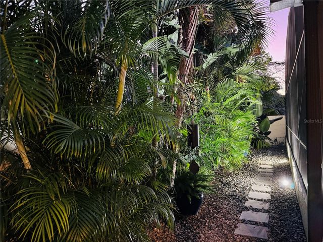 8214 ROLLA COURT, Orlando, FL 32836