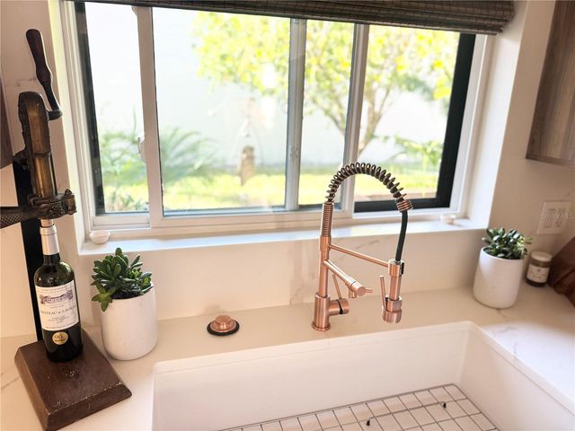 8214 ROLLA COURT, Orlando, FL 32836