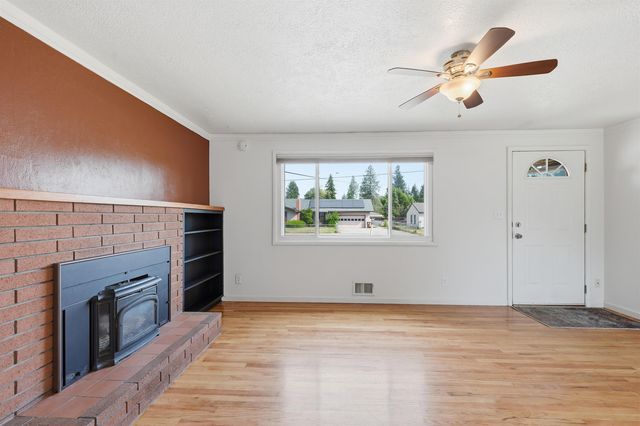 4011 W Everett Ave, Spokane, WA 99205