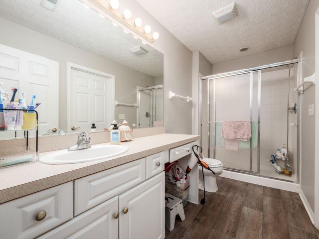 8891 Linksway Drive, Powell, OH 43065
