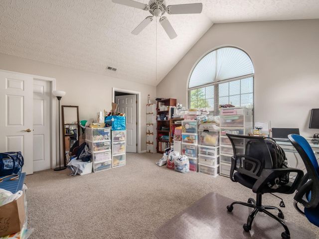 8891 Linksway Drive, Powell, OH 43065