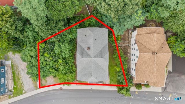 121 Wolcott Street, Waterbury, CT 06705