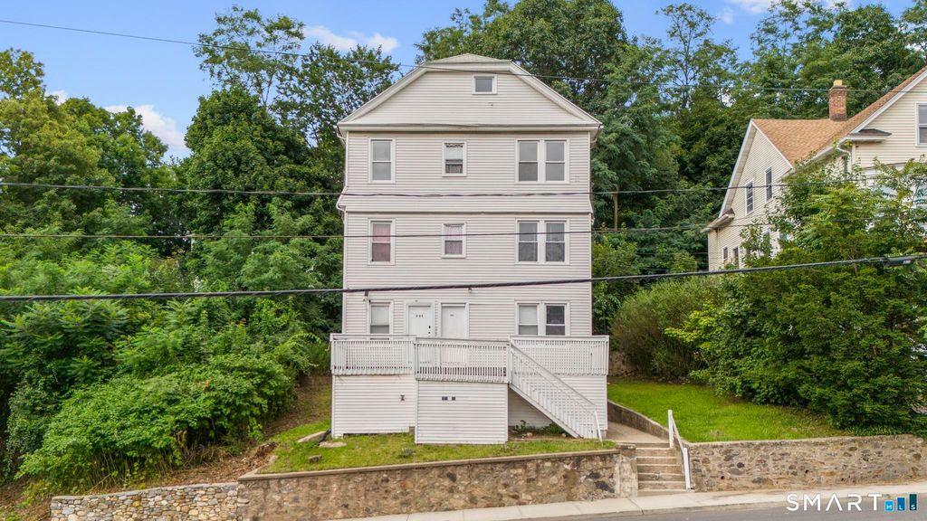 121 Wolcott Street, Waterbury, CT 06705