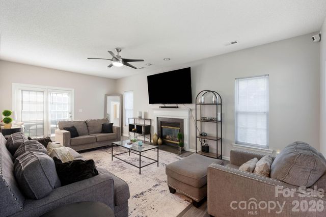 5782 Dove Point Drive SW, Concord, NC 28025