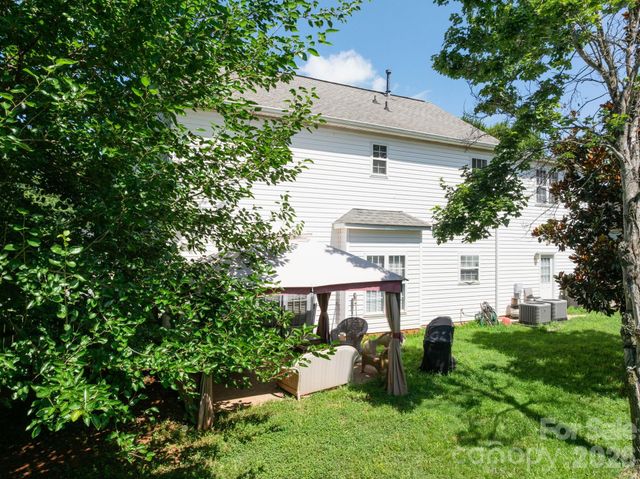 5782 Dove Point Drive SW, Concord, NC 28025