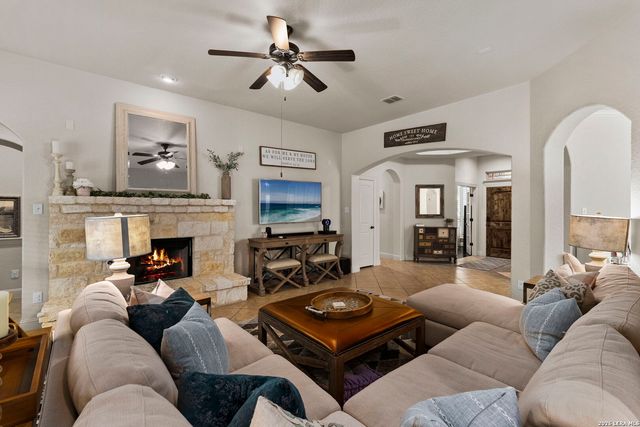 27050 Sable Run, Boerne, TX 78015