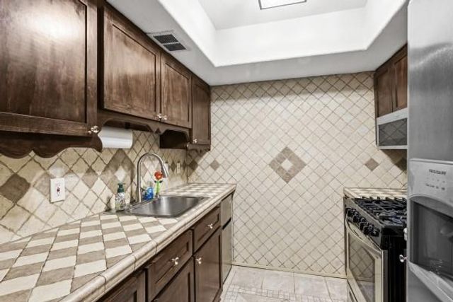 4085 Young Street, Pasadena, TX 77504
