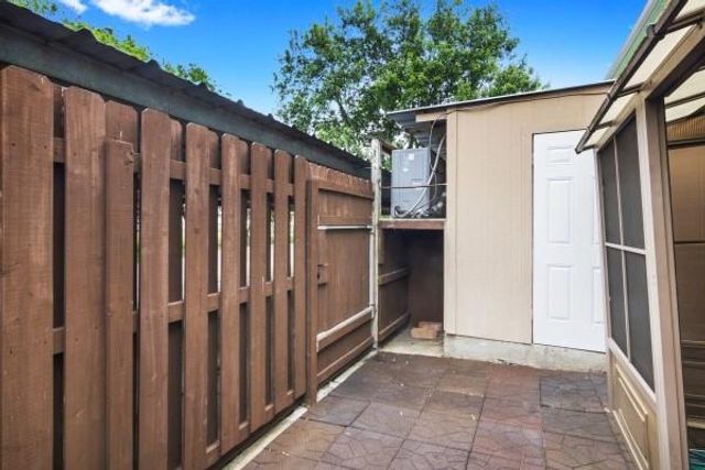 4085 Young Street, Pasadena, TX 77504