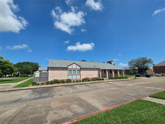 4085 Young Street, Pasadena, TX 77504