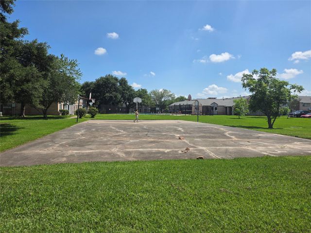 4085 Young Street, Pasadena, TX 77504