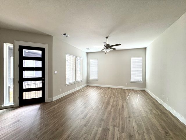 813 Meadowcrest Drive, Plano, TX 75075