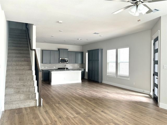 813 Meadowcrest Drive, Plano, TX 75075