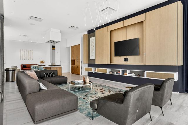 301 West Ave 1804, Austin, TX 78701