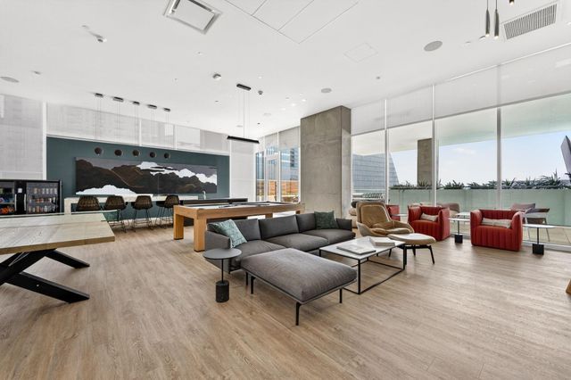 301 West Ave 1804, Austin, TX 78701