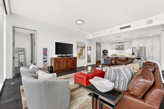 301 West Ave 1804, Austin, TX 78701