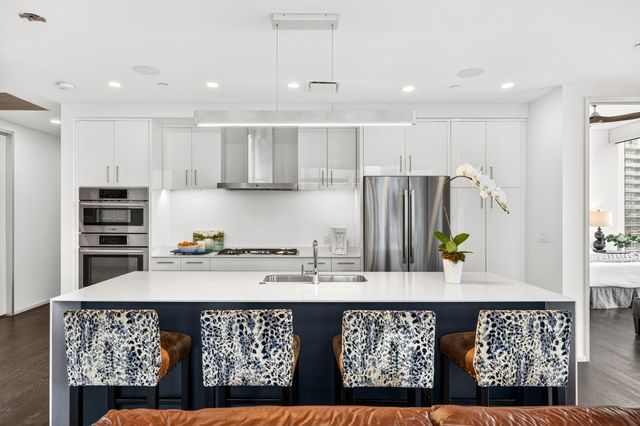 301 West Ave 1804, Austin, TX 78701
