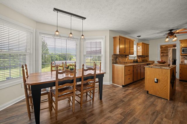 115 Main Street, Pikeville, TN 37367