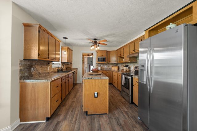 115 Main Street, Pikeville, TN 37367