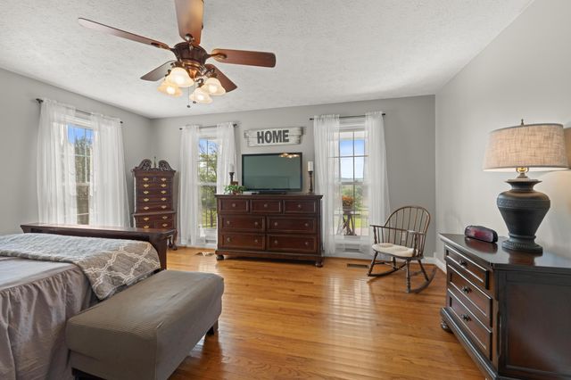 115 Main Street, Pikeville, TN 37367