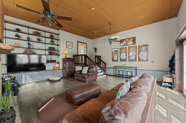 115 Main Street, Pikeville, TN 37367