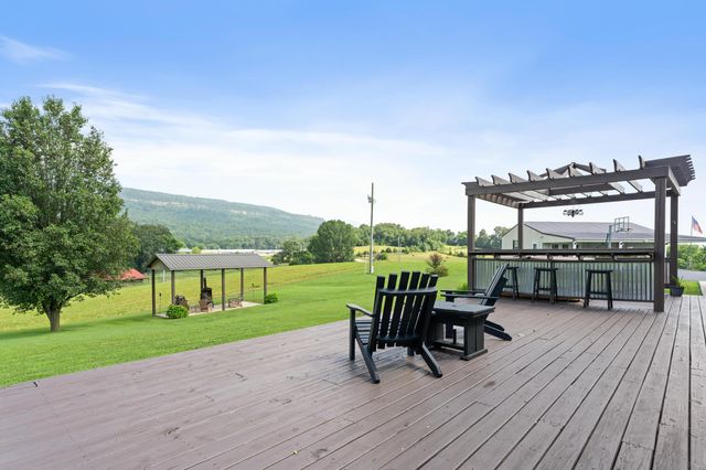 115 Main Street, Pikeville, TN 37367