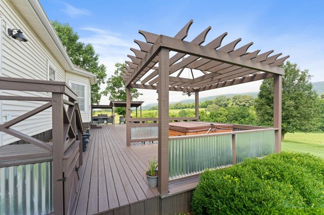 115 Main Street, Pikeville, TN 37367