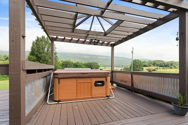 115 Main Street, Pikeville, TN 37367