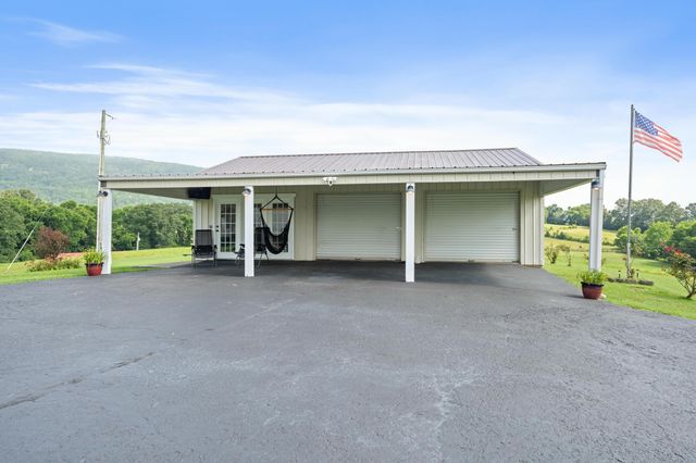 115 Main Street, Pikeville, TN 37367