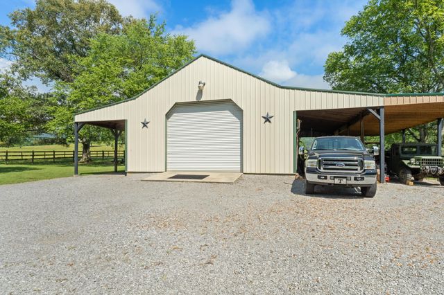 115 Main Street, Pikeville, TN 37367