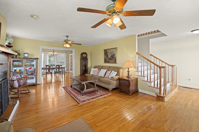 115 Main Street, Pikeville, TN 37367