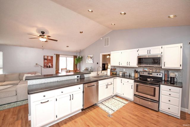 11 N Brookfield Drive, Lafayette, IN 47905