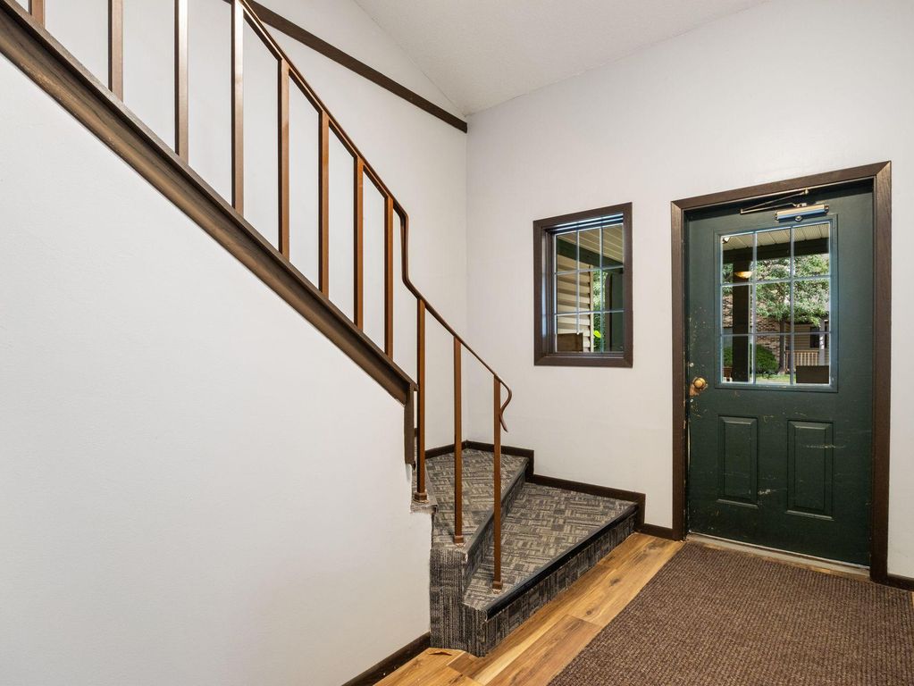 450 Etna Street 201, Saint Paul, MN 55106 — photo 2