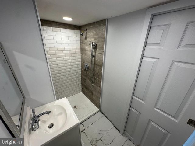 5620 DEVON ST, Philadelphia, PA 19138