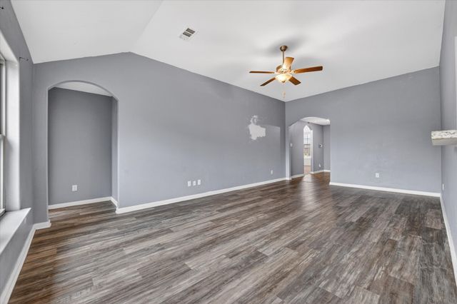 3011 Watercrest Drive, Sanger, TX 76266