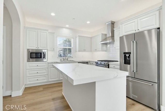 57 Arborside, Irvine, CA 92603