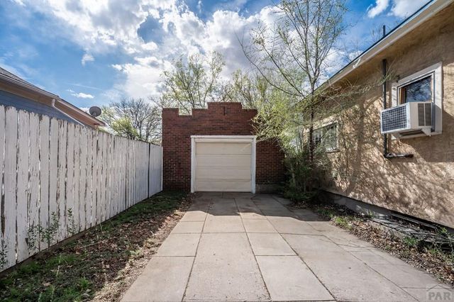 1215 Claremont Ave, Pueblo, CO 81004