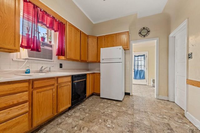 1215 Claremont Ave, Pueblo, CO 81004