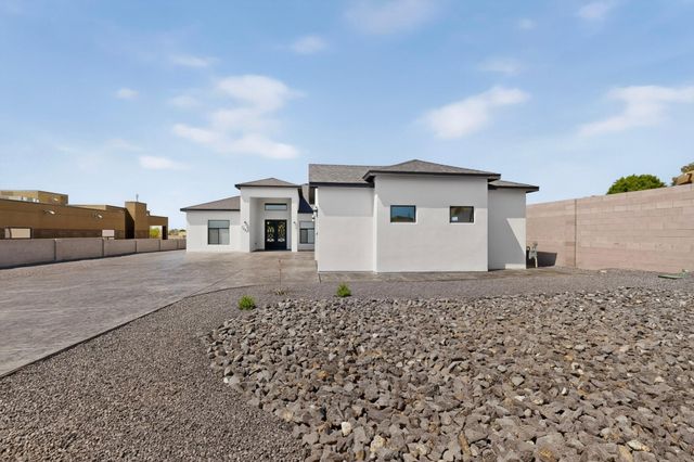 5444 Tecamec Road NE, Rio Rancho, NM 87144