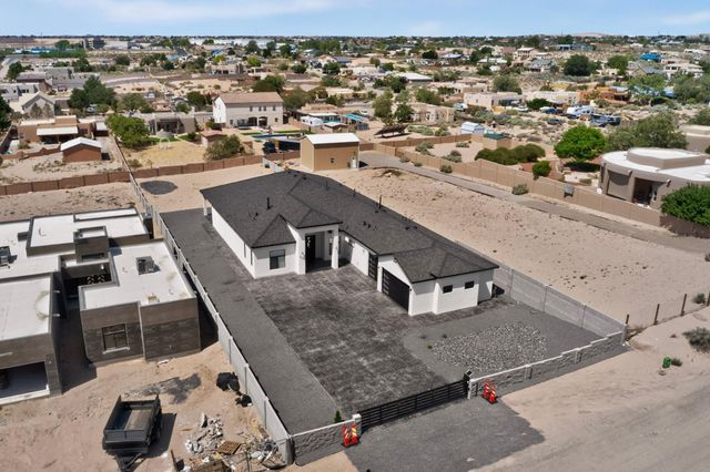 5444 Tecamec Road NE, Rio Rancho, NM 87144