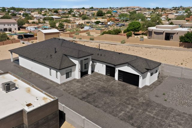 5444 Tecamec Road NE, Rio Rancho, NM 87144
