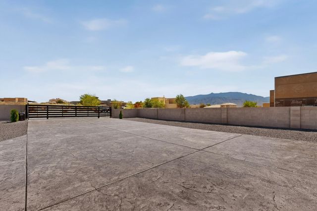 5444 Tecamec Road NE, Rio Rancho, NM 87144