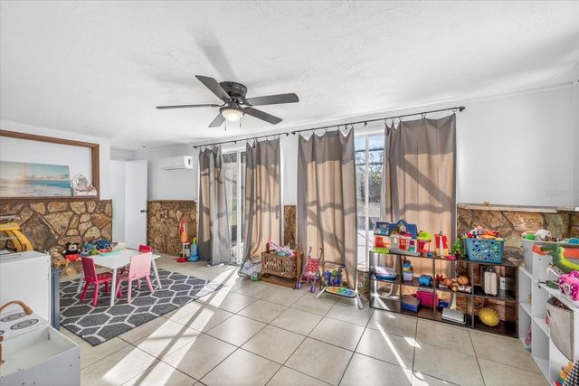 5404 FRONT DRIVE, Holiday, FL 34690