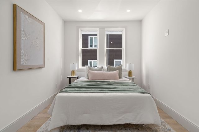 10-12 Clyde Rd 1, Watertown, MA 02472