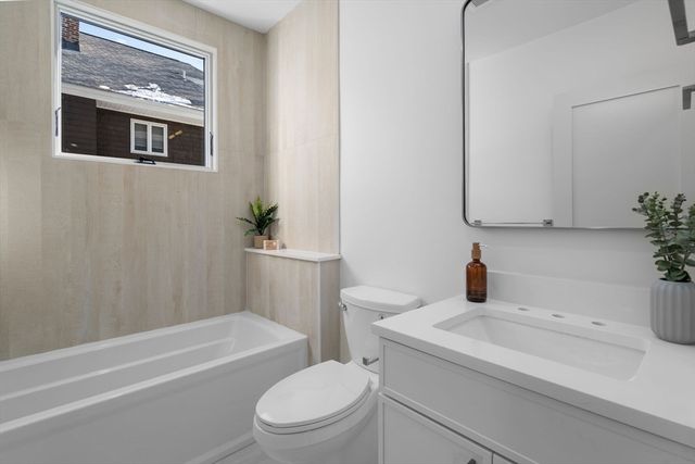 10-12 Clyde Rd 1, Watertown, MA 02472